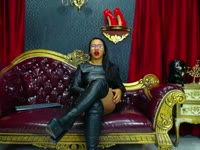 Breathtaking curves and a gaze that will pull you in. Looking for a pleasure sanctuary? Come discover what my cleavage is hiding and surrender to the temptation of the forbidden. Size does matter when it comes to desire.