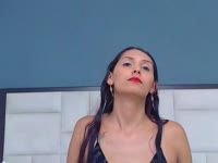 Soy una chica divertida, segura de sí misma y con una personalidad que mezcla dulzura y picardía. Me encanta conocer personas nuevas, tener conversaciones interesantes y crear momentos especiales llenos de buena energía. Siempre busco pasarla bien, disfrutar cada instante y dejar una sonrisa en quien se cruza conmigo. Si te gustan las chicas auténticas, coquetas y con ganas de conectar de verdad, seguramente nos llevaremos muy bien