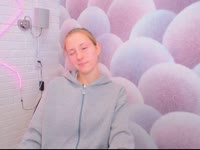 Hi! So glad to see you here. I’m Lexy — I love long conversations about everything under the sun, good music, and genuine smiles. Come on in, say hello in the chat, and let’s make this a great evening. Feel free to ask me anything!