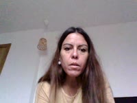 I am very warm, in lack of tenderness and pleasure, I want to share intense and naughty moments with you.