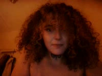 Hai ik ben Yusra 18 jaar en van Marokkaanse afkomst. Ik maak in mijn dagelijkse leven 18+  content en ervaar daar heel veel plezier in. Ik ben een vollere dame met grote borsten een dikke kont een klein buikje lief gezichtje en een bos vol krullen boven en beneden.ik doe aan augyo, foot, BDSM, SM, GFE, dominantie, onderdanigheid,en Golden shower fetisj. Naast fetisj doe ik ook aan twerken, boobie shows en samen spelen.