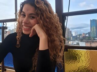 camwhore fingering pussy LilyNoir