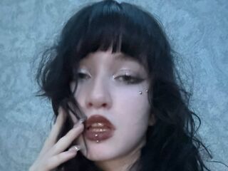 beautiful girl webcam LouisePerrish