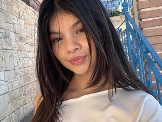 nude gamgirl SolHill