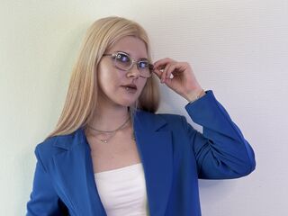 naked girl with webcam fingering TommieMalkani