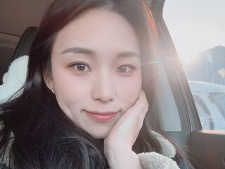 naked cam girl picture ZhiYue
