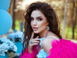 free hardcore porn cam BellaHalle