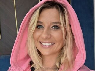 naughty camgirl photo KaylinJan