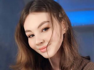 sexy webcamgirl LuanneGfroerer