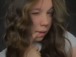 beautiful camgirl LylaPikey
