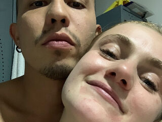 chatroom live sex webcam show AndyZuzka