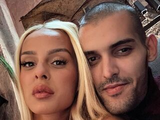 naked cam girl giving blowjob GinaMikelSchmidt