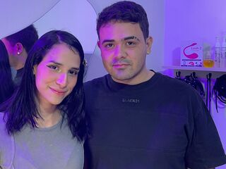free adult cam NicoleAndCamilo