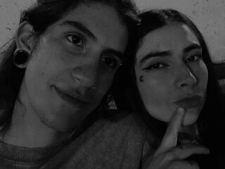 naked webcamcouple video RavenAndLogan
