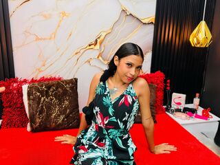 girl rubber fetish webcam AuroraMendez