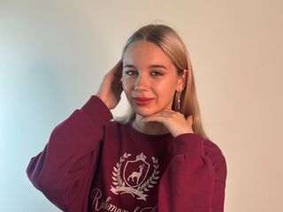 hot cam girl masturbating with vibrator AliceWoody