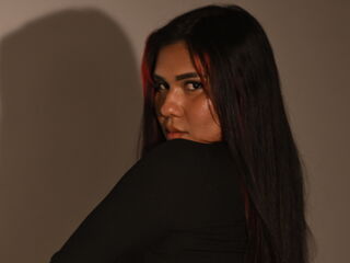 webcam babe chat room AlizLatifa