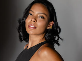 camslut masturbating AlyRosse