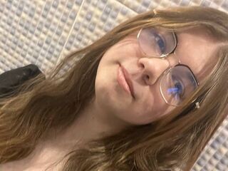 camwhore live AminaBlooms