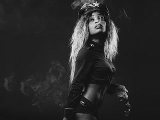 sexy live cam girl AntonetteMoore