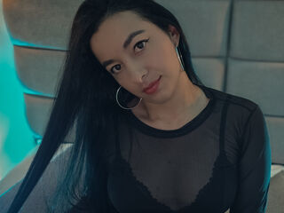 naked camgirl gallery AryaHilton