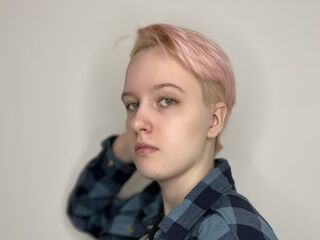 fingering camslut AudreaSensor