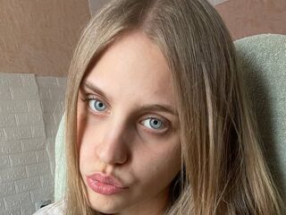fingering girl AyannaOverturf