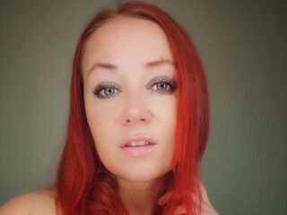 nude gamgirl BarbieMuscle