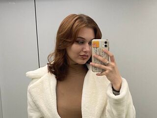 girl fingering bald pussy BrynnMeury