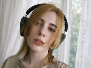 naked girl with webcam fingering CarlHanchett