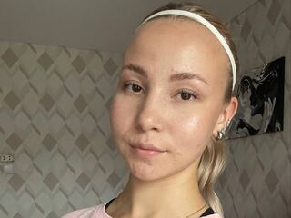 girl topless chat CatrinaWakley