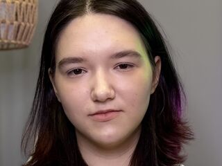 camwhore shaved pussy CecilleBonavita