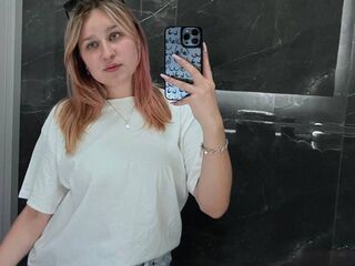 nude camgirl photo ChuFlorendo
