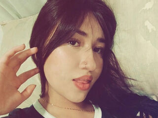 streaming live webcam ClaireThomas