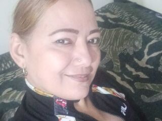 fingering webcamgirl ClauTaylor