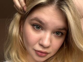 naked girl with webcam fingering pussy DebrahPloeger