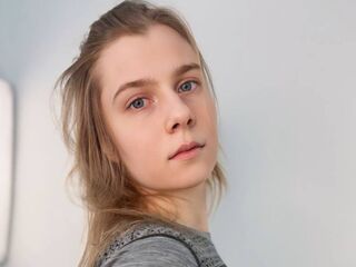 camslut fingering pussy DonnettaLorino