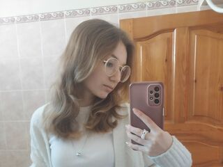 naked girl with webcam masturbating with dildo EdrisWauters