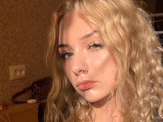 beautiful cam girl EliseHulvey