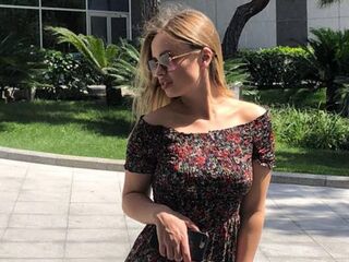 girl cam nude EmileeBeyale