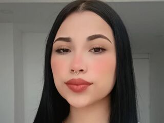 naked girl with webcam fingering pussy EmilyMorrison