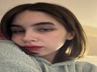 cam girl masturbating with dildo EmmaForde