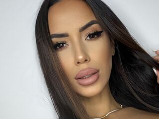 cam girl masturbating with sextoy EvaYvez