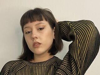 shower livecam FannieRasberry