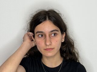 jasmin livesex FondaYarbro