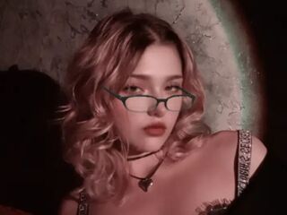 camslut webcam video GlynisLathon