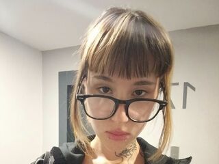 camwhore shaved pussy HallieAblin