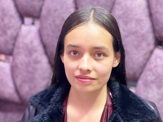 adult cam sex IssaMontenegro