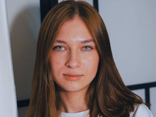 hot strip tease webcam JaniceHumprey