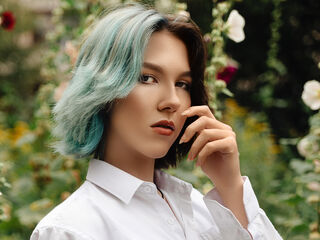 camgirl playing with dildo JessieLee